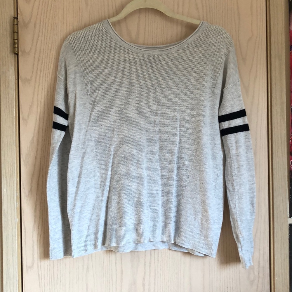 American Eagle top